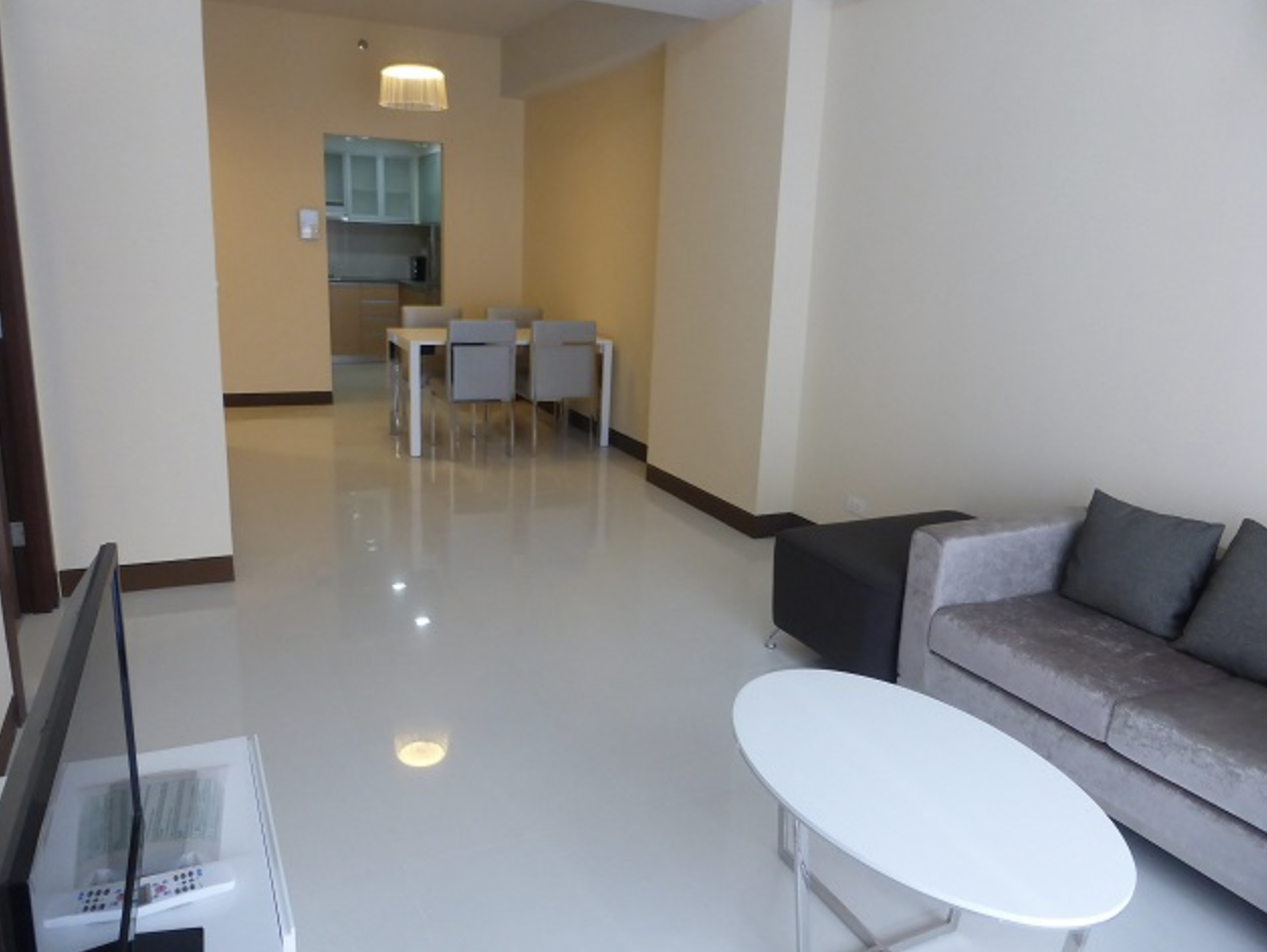 1BR Two Central コンドミニアム