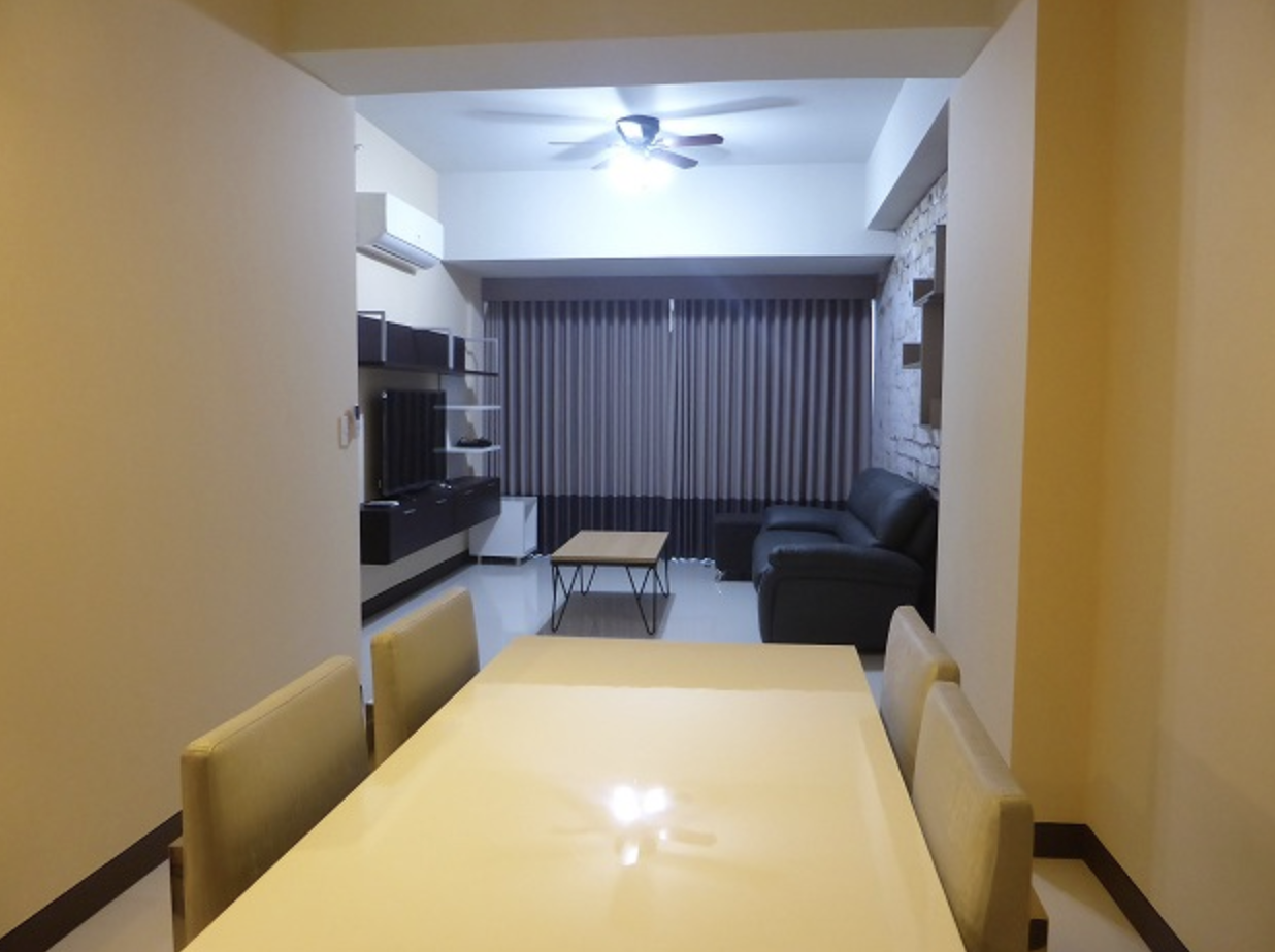 23階 コンドミニアム 1BR Two Central 