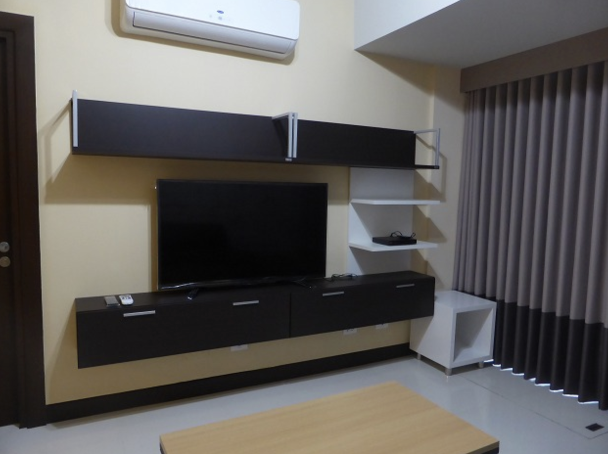 23階 コンドミニアム 1BR Two Central 