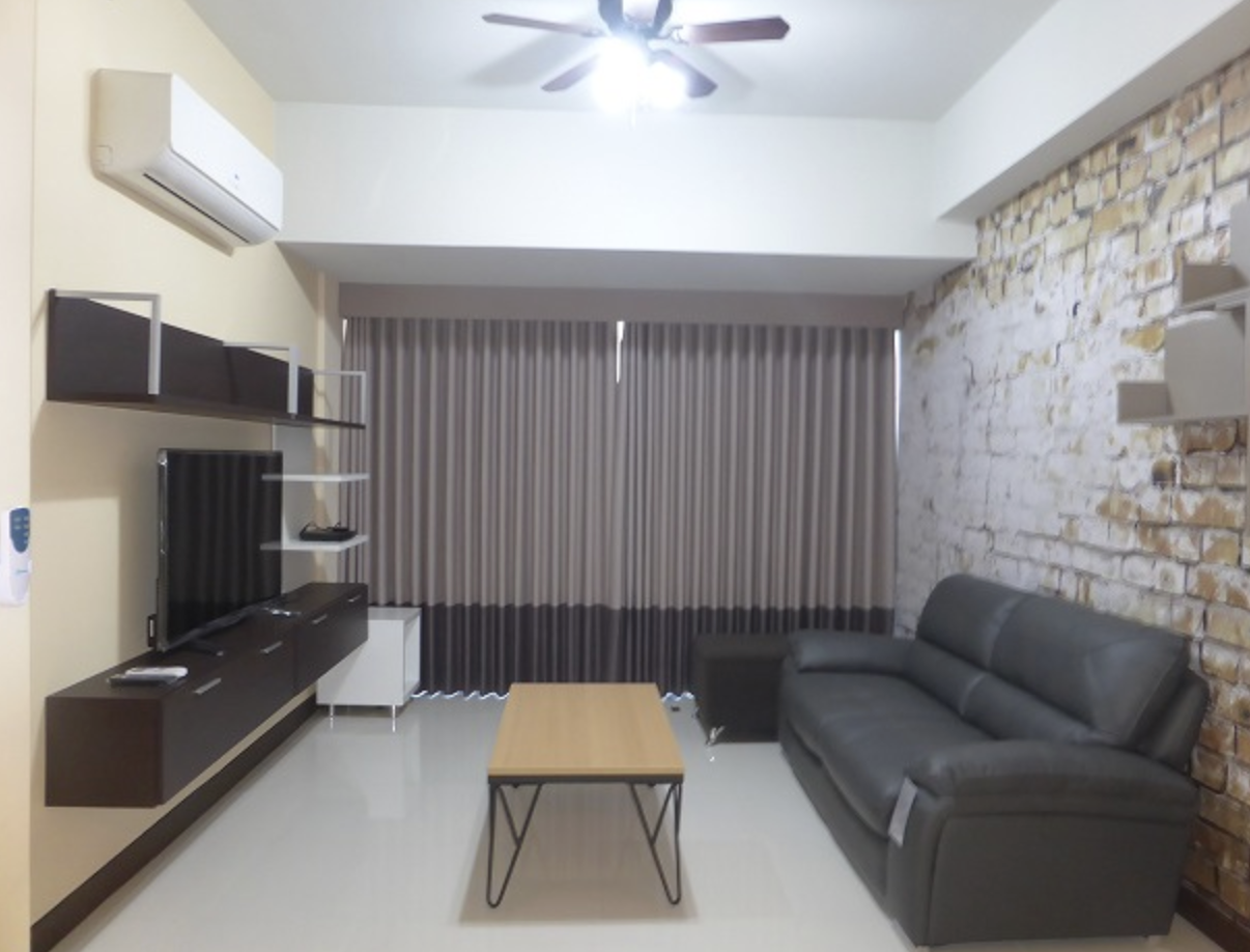 23階 コンドミニアム 1BR Two Central 